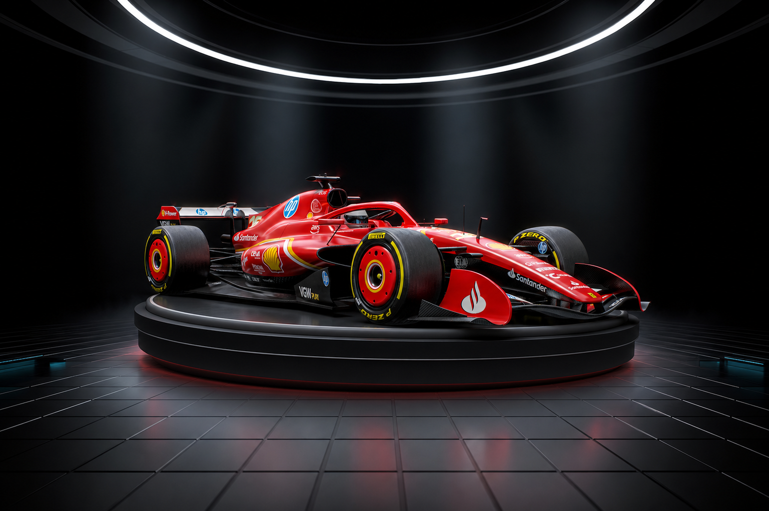 Antalya F1 simülatörü tanıtımında podyumdaki Ferrari yarış aracı